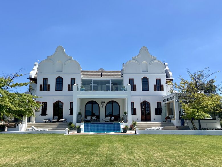 Luxury Beach Villa